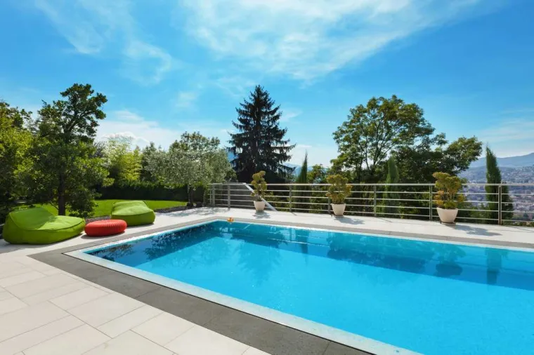 Carrelage piscine antidérapant, Vienne, Faria Multi Services